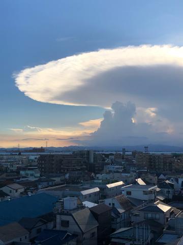 関東南部に「かなとこ雲」 注目の空の写真 ウェザーニュース