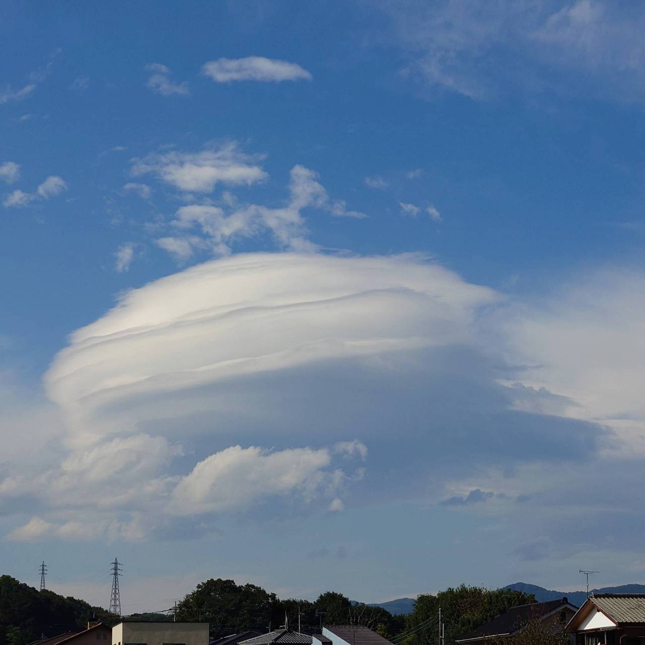UFO？吊るし雲出現 注目の空の写真 ウェザーニュース