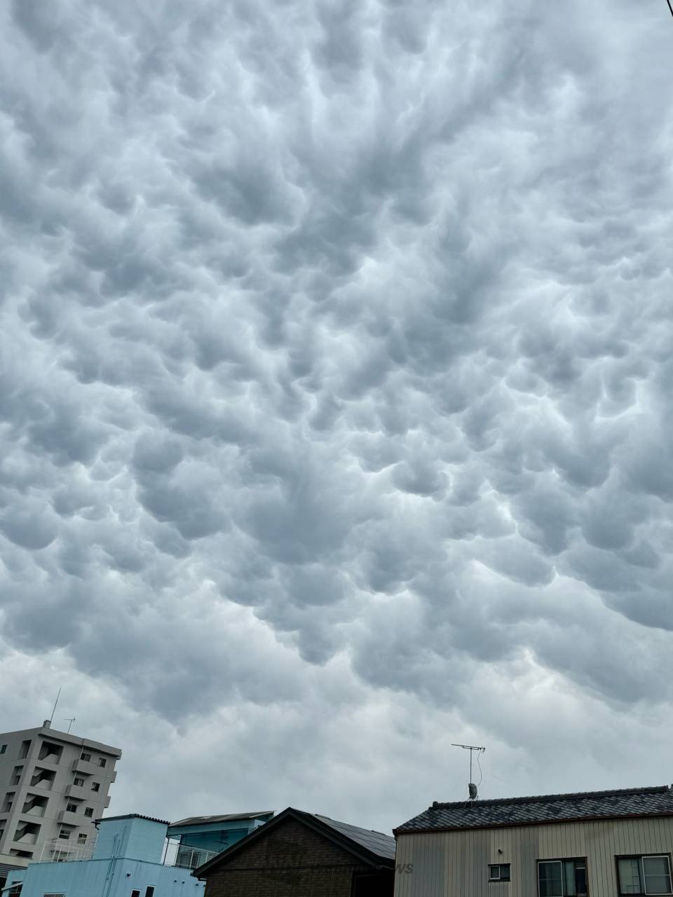雲の顔 関東にUFOみたいな雲 注目の空の写真 ウェザーニュース