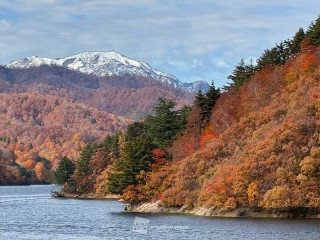 紅葉を観賞することを「紅葉狩り」というのはなぜ?