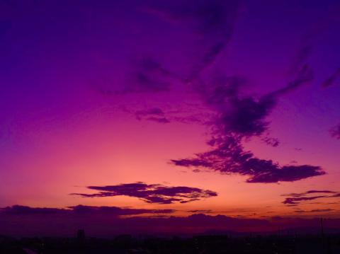 色鮮やかな朝焼け 注目の空の写真 ウェザーニュース