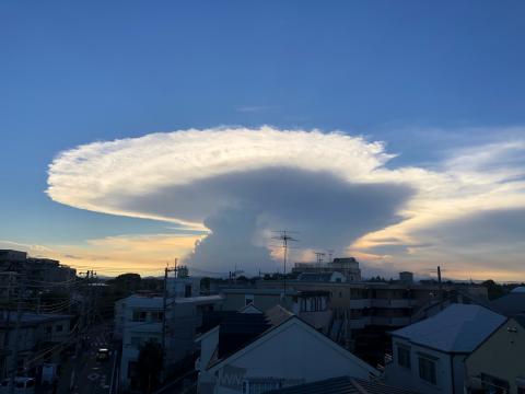 関東南部に「かなとこ雲」 注目の空の写真 ウェザーニュース