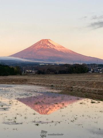 新春の富士山 注目の空の写真 ウェザーニュース