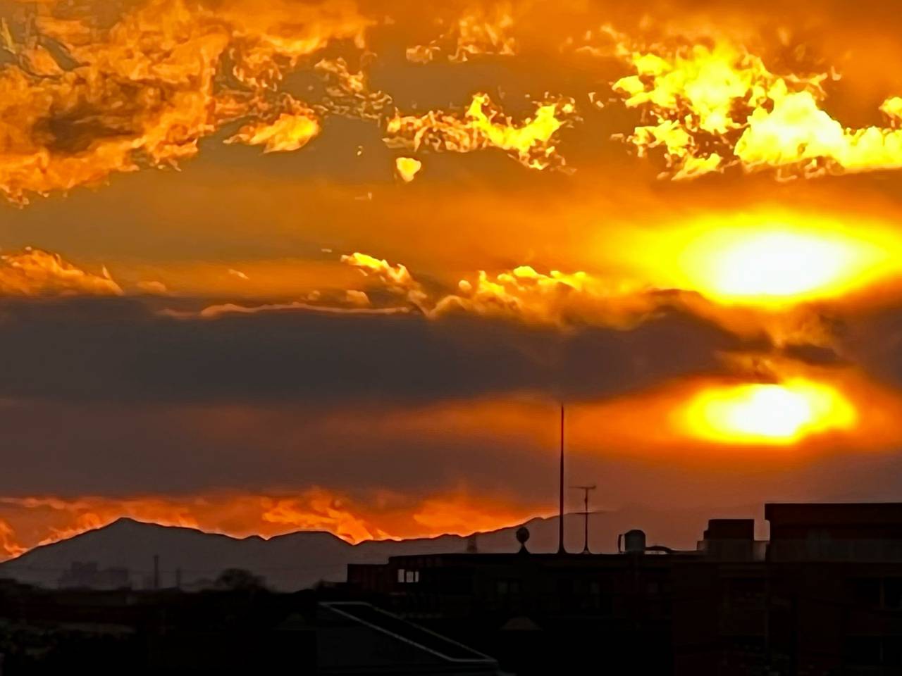 21年最後の夕焼け 注目の空の写真 ウェザーニュース