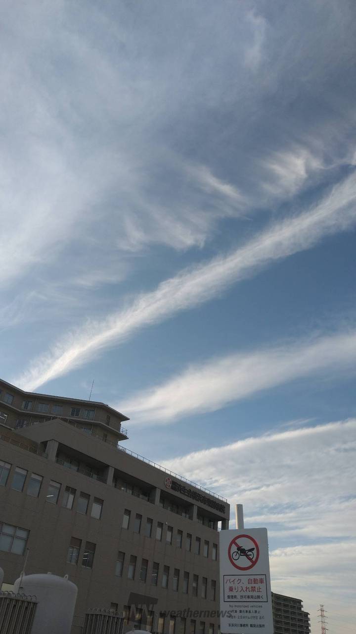 スーッと伸びる雲 注目の空の写真 ウェザーニュース