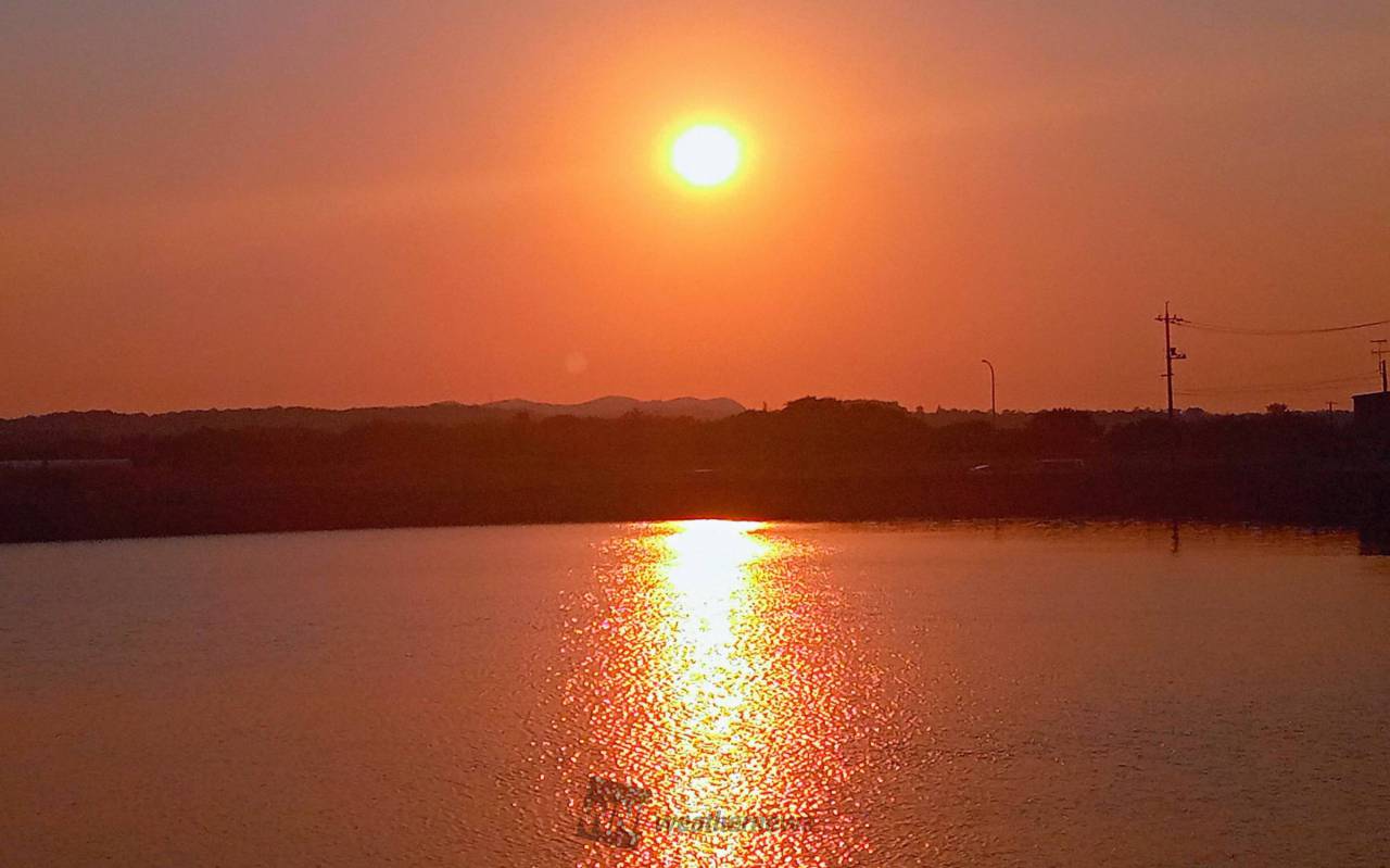 あかね色に染まる夕焼け空 注目の空の写真 ウェザーニュース