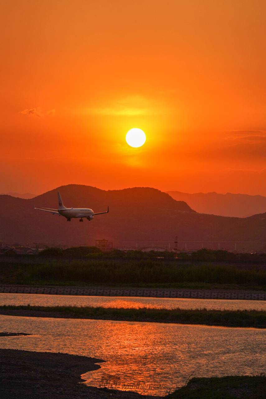 あかね色に染まる夕焼け空 注目の空の写真 ウェザーニュース