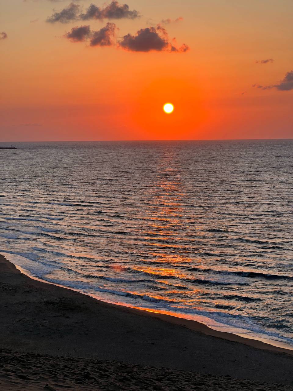 あかね色に染まる夕焼け空 注目の空の写真 ウェザーニュース