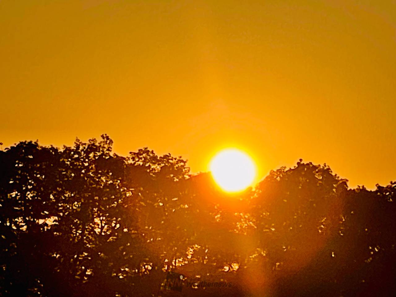 各地からの夕日・夕焼け 注目の空の写真 ウェザーニュース