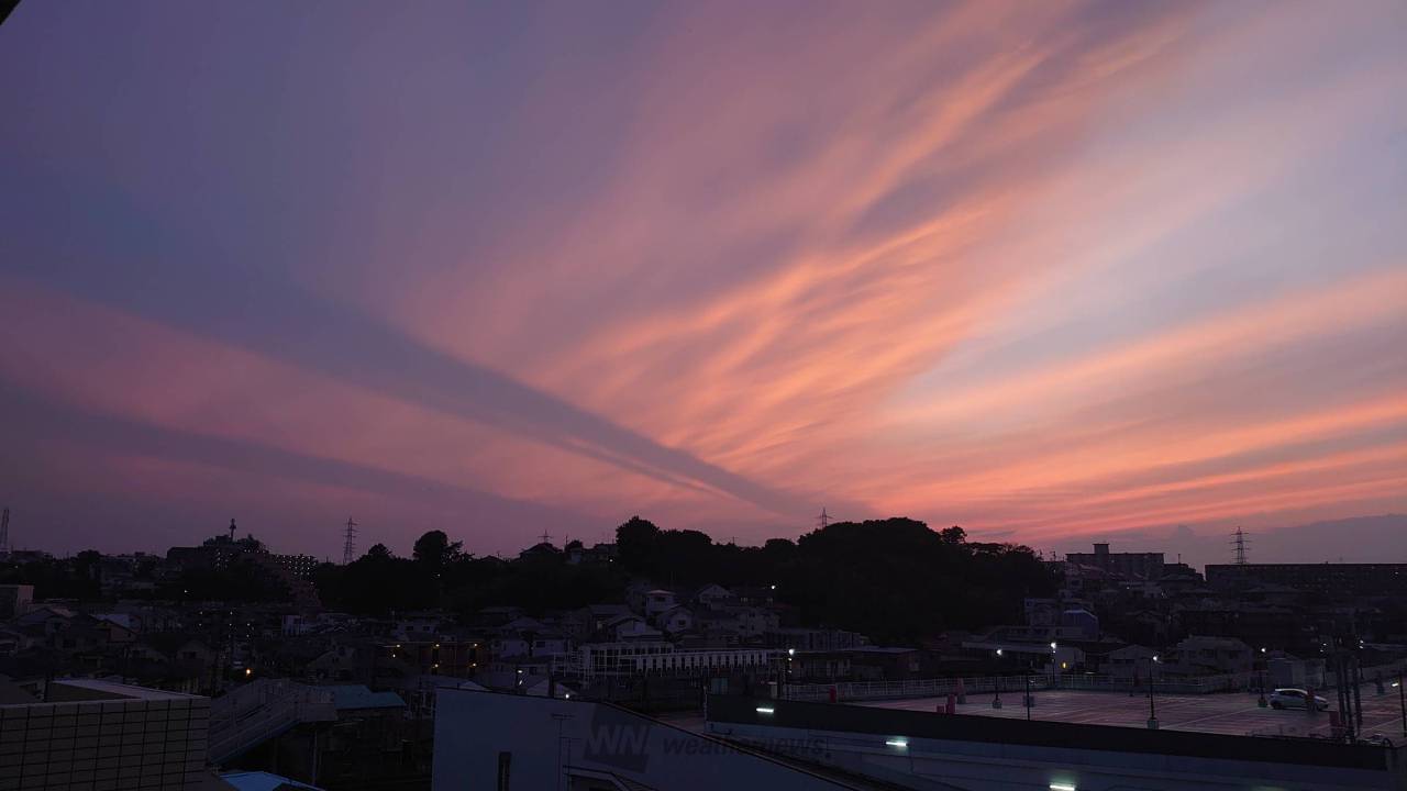 アートのような夕焼け 注目の空の写真 ウェザーニュース