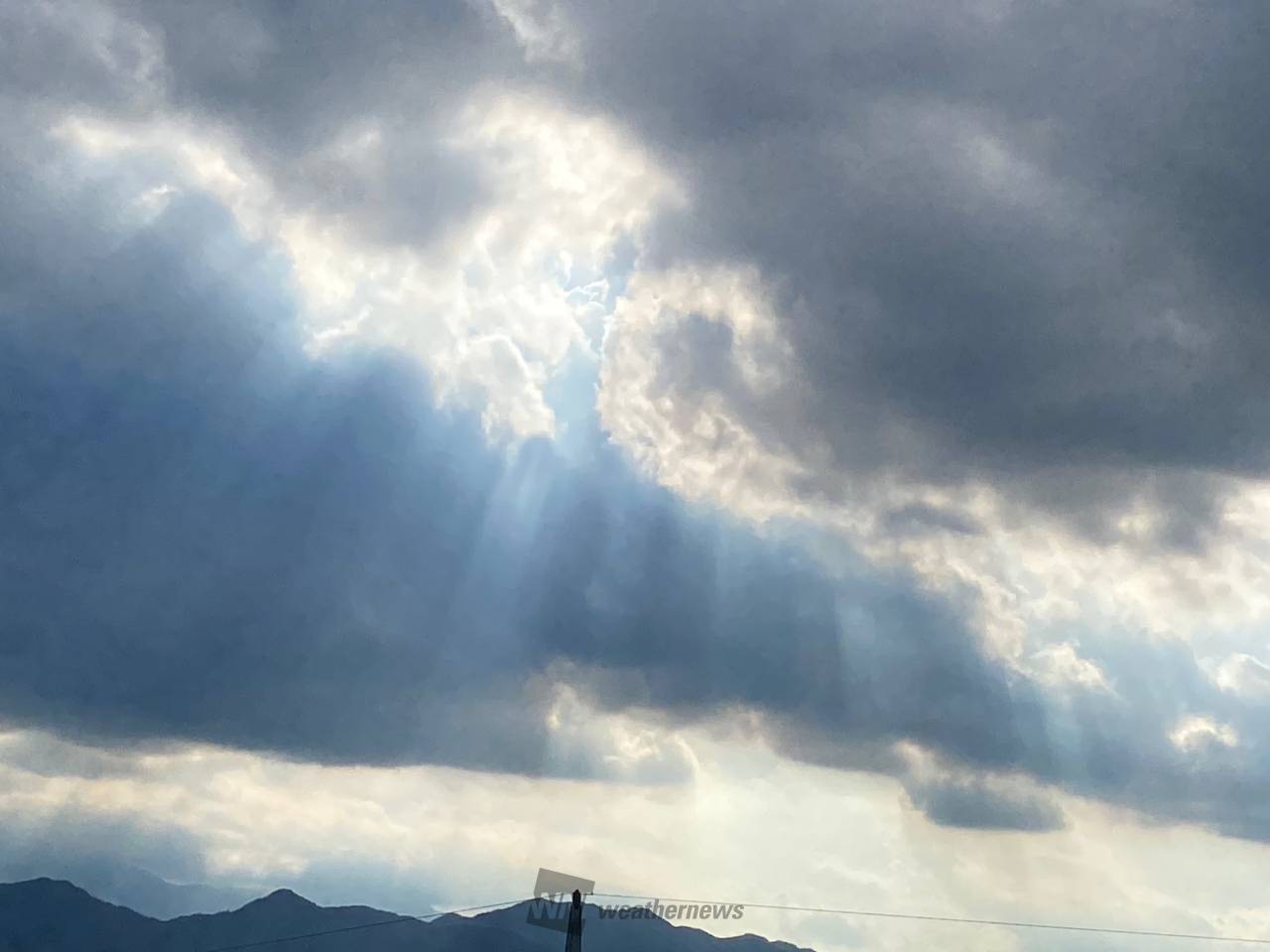 天使の梯子 が出現 注目の空の写真 ウェザーニュース