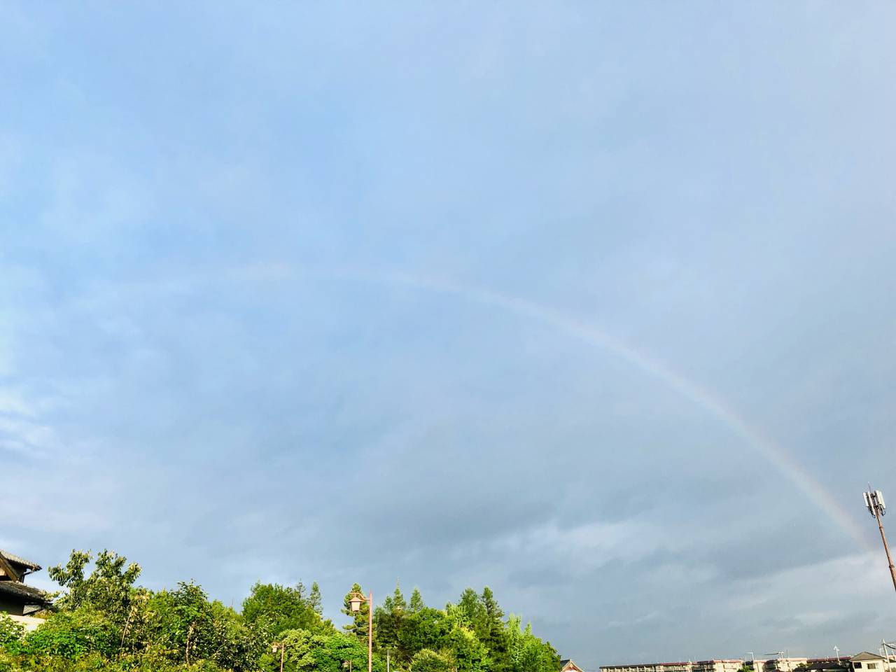 朝虹が出現 注目の空の写真 ウェザーニュース