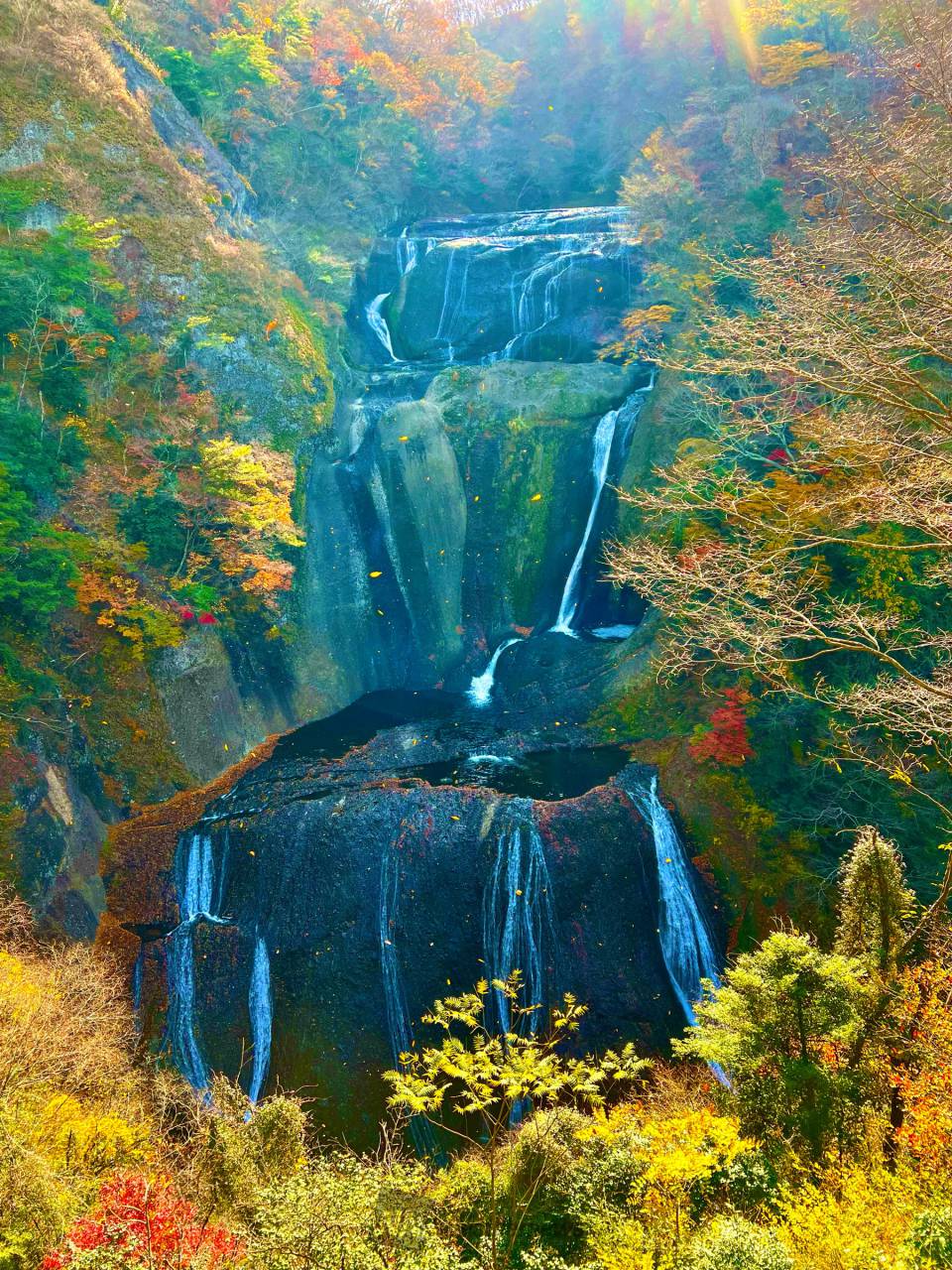 袋田の滝の紅葉情報 22 ウェザーニュース