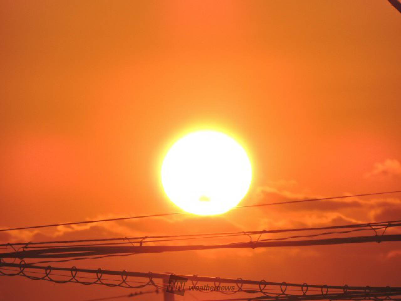 眩しい朝日や朝焼けに染まる空 注目の空の写真 ウェザーニュース