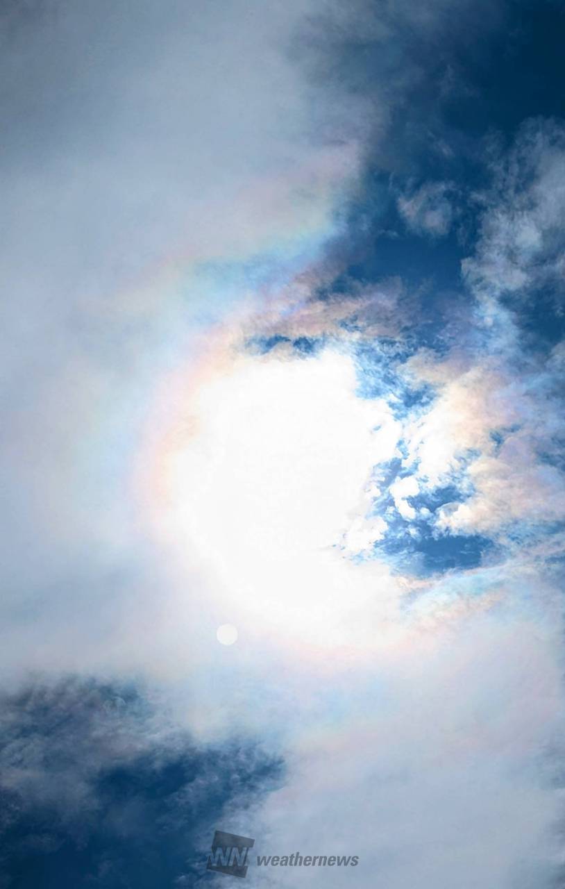 虹色の雲「彩雲」 注目の空の写真 ウェザーニュース