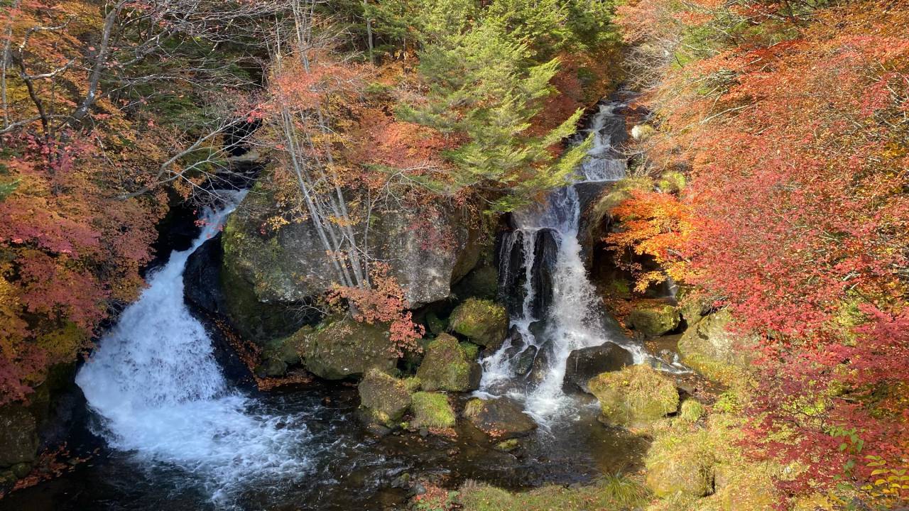 紅葉の滝 P 紅葉の滝 - Rankoshi Tourism&Local specialities Association