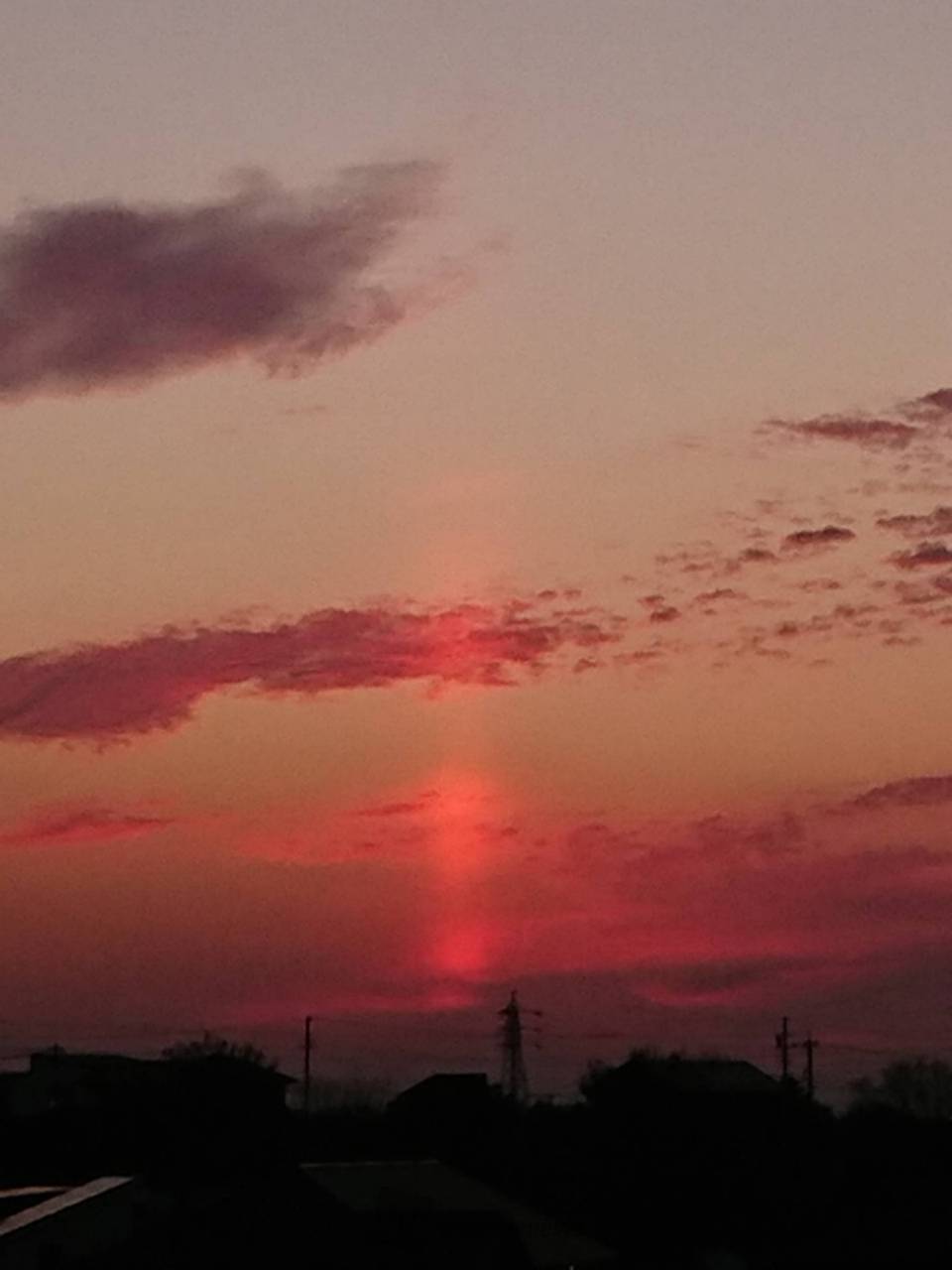 夕焼けサンピラー 注目の空の写真 ウェザーニュース