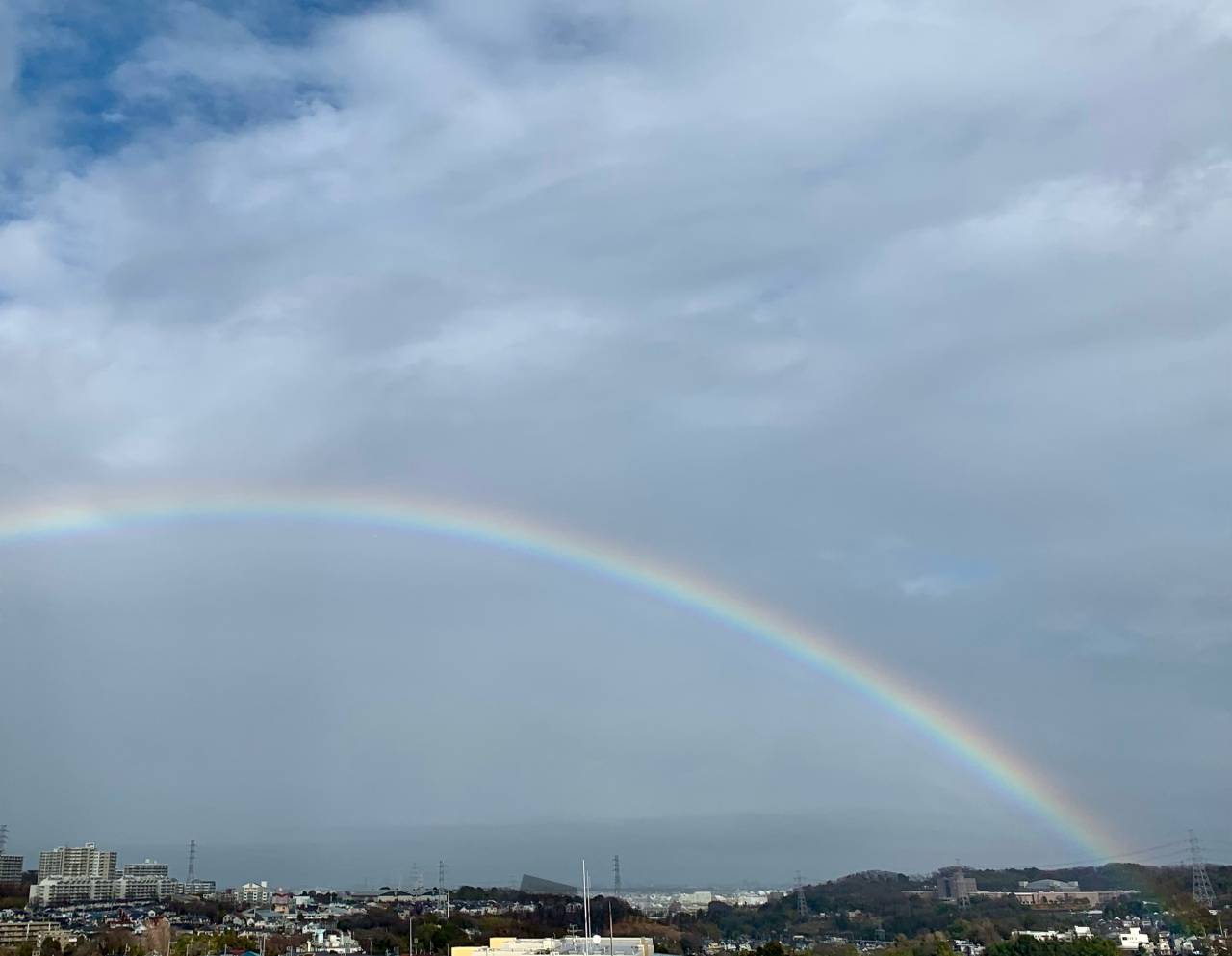 雨あがりに虹🌈 注目の空の写真 ウェザーニュース