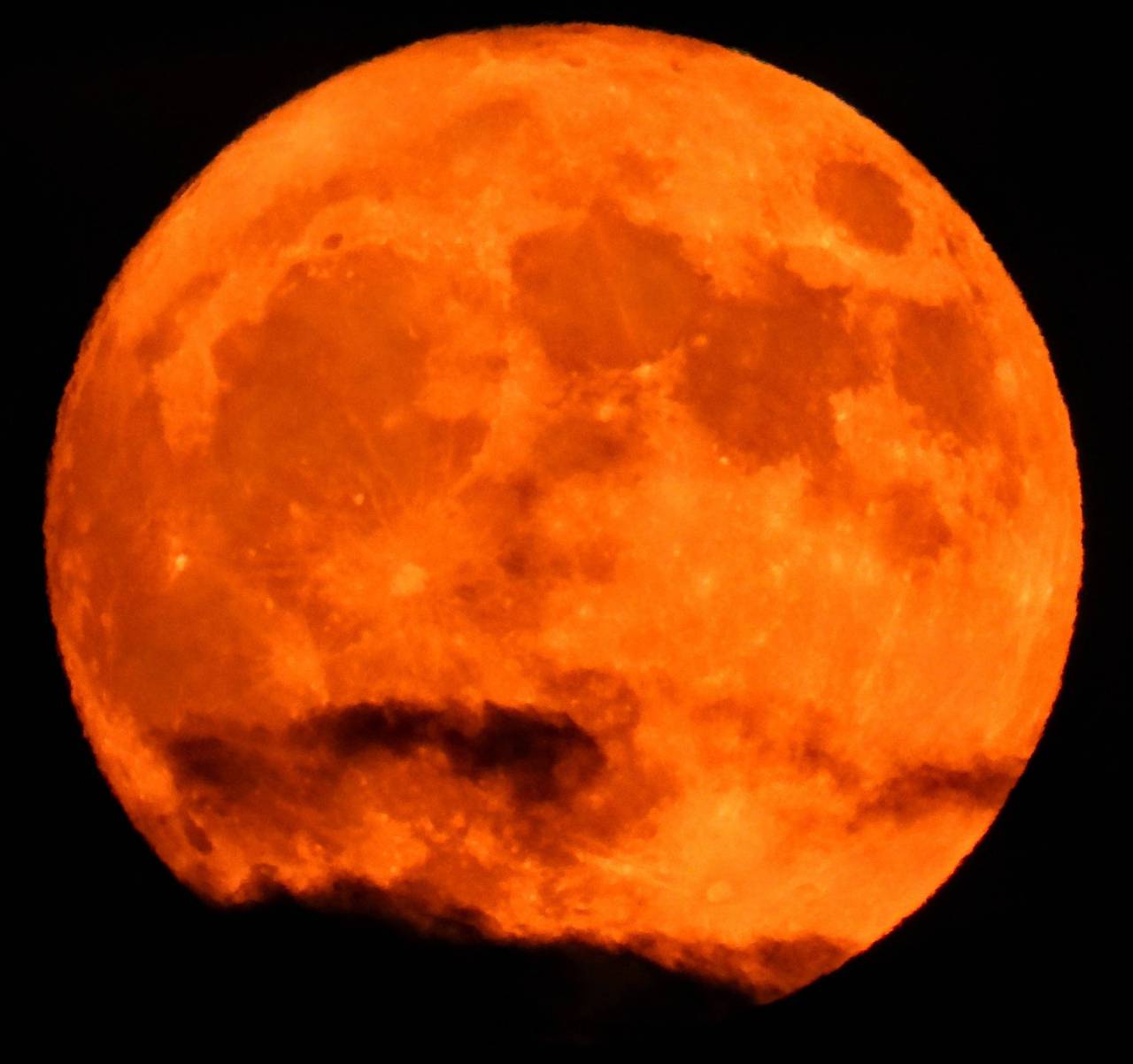 今夜は満月 注目の空の写真 ウェザーニュース