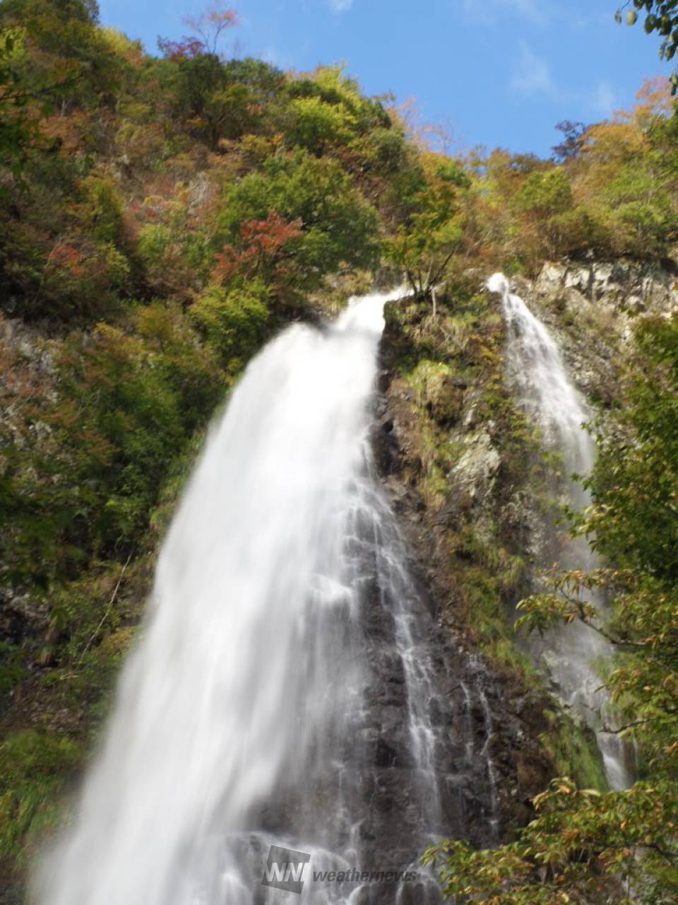 滝 うきは市の納涼＆紅葉スポット 調音の滝公園 / 