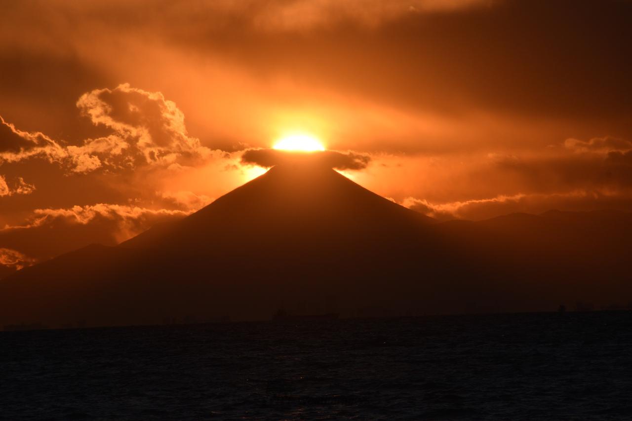 S　雲海ダイヤモンド赤富士 ダイヤモンド富士2025 注目の空の写真 ウェザーニュース