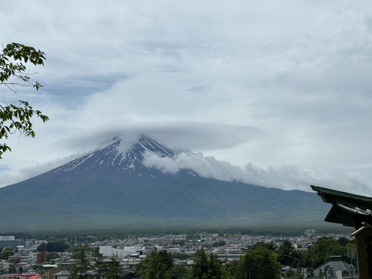 富士山と雲の写真 富士山と雲🗻☁️ 注目の空の写真 ウェザーニュース