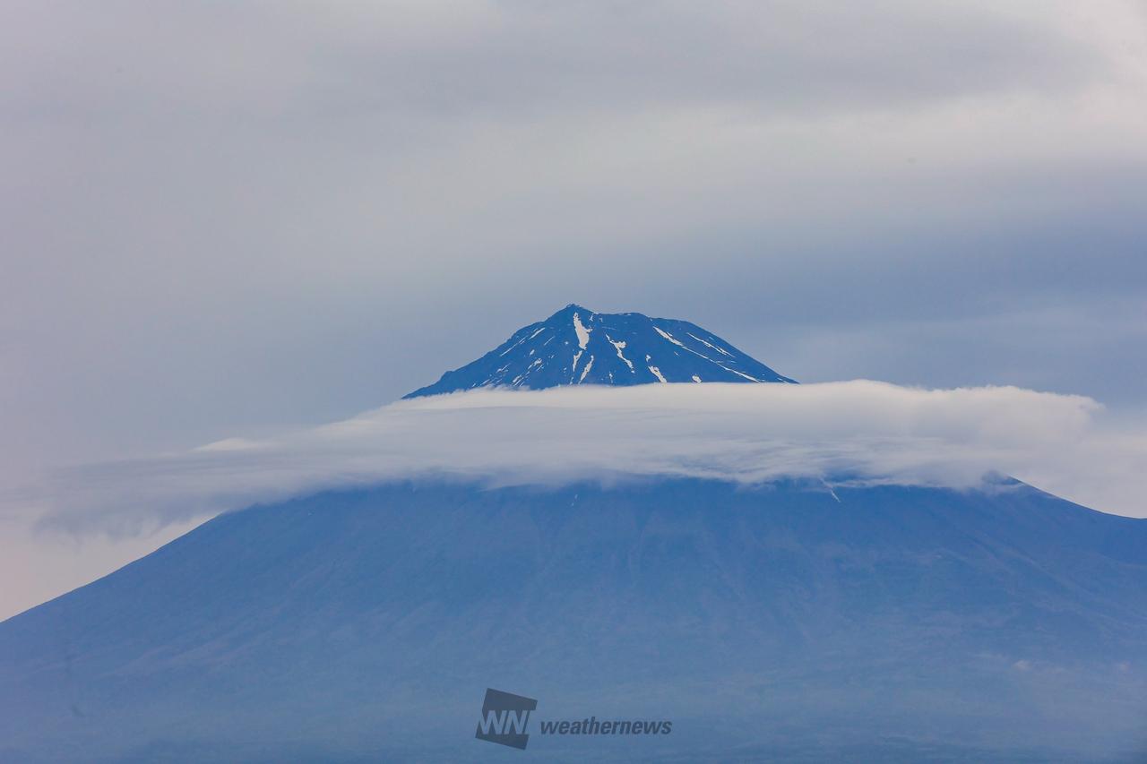 富士山と雲の写真 富士山と雲🗻☁️ 注目の空の写真 ウェザーニュース