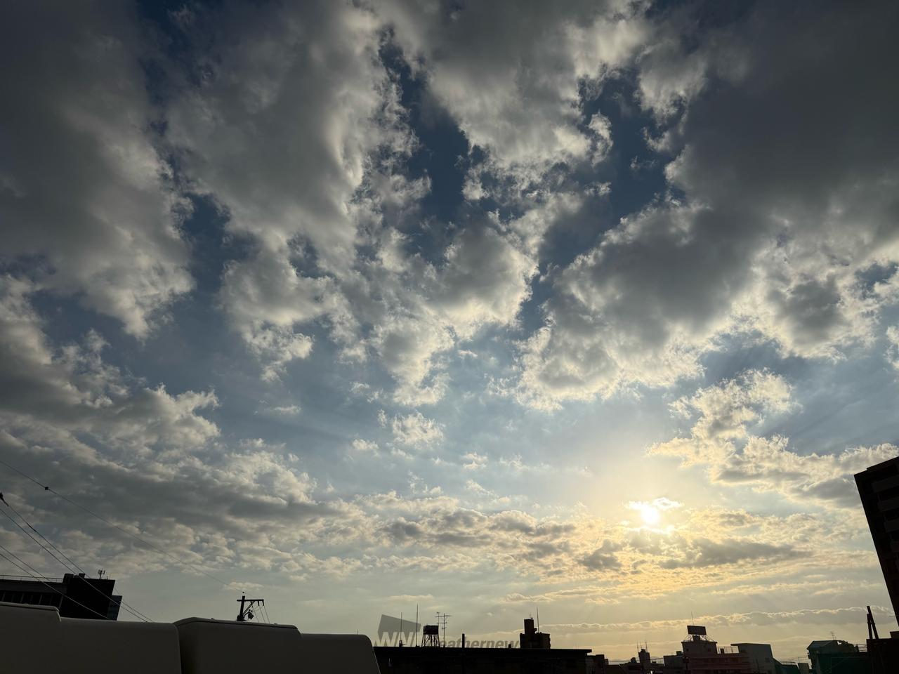 15:34の空 さっきより雲が増えてきた | 岐阜県岐阜市 | Luna