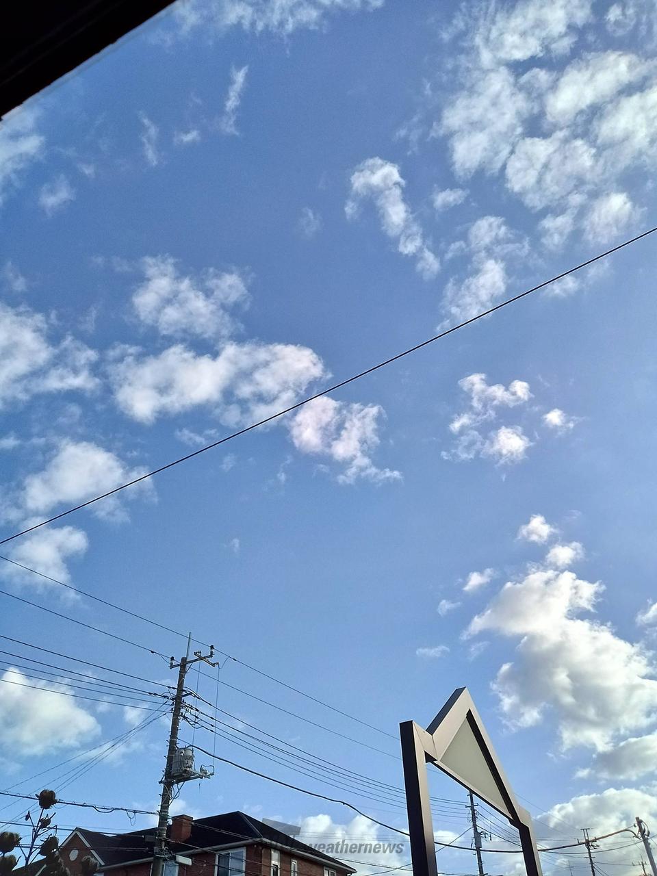 おはようございます😃 青空に雲☁️がプ | 千葉県木更津市 | -MOMOKO
